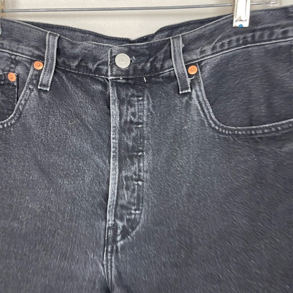 🥑5/$25 Levi’s 501 Cutoff Shorts Faded Black Button Fly sz 31 - Picture 6 of 6